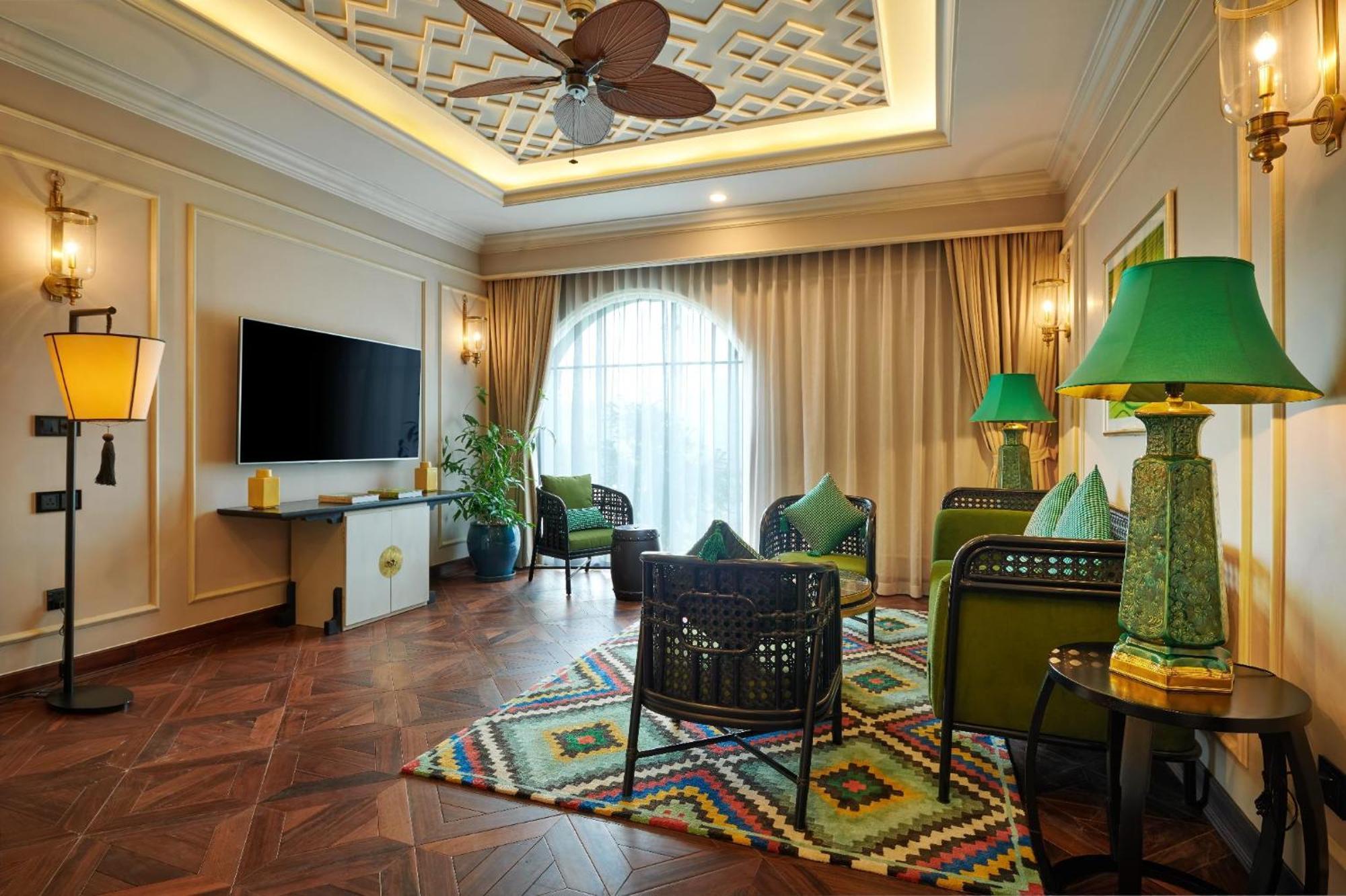 Silk Path Grand Sapa Resort & Spa Dış mekan fotoğraf A living room at the hotel