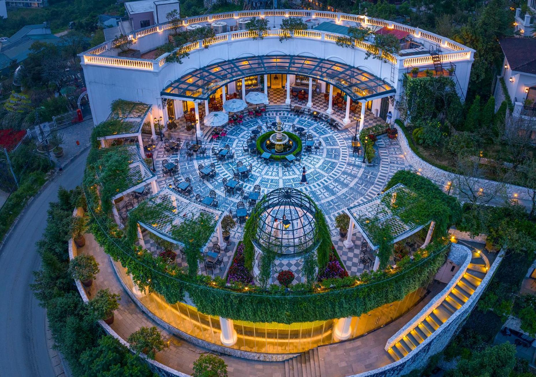 Silk Path Grand Sapa Resort & Spa Dış mekan fotoğraf The hotel's main lobby