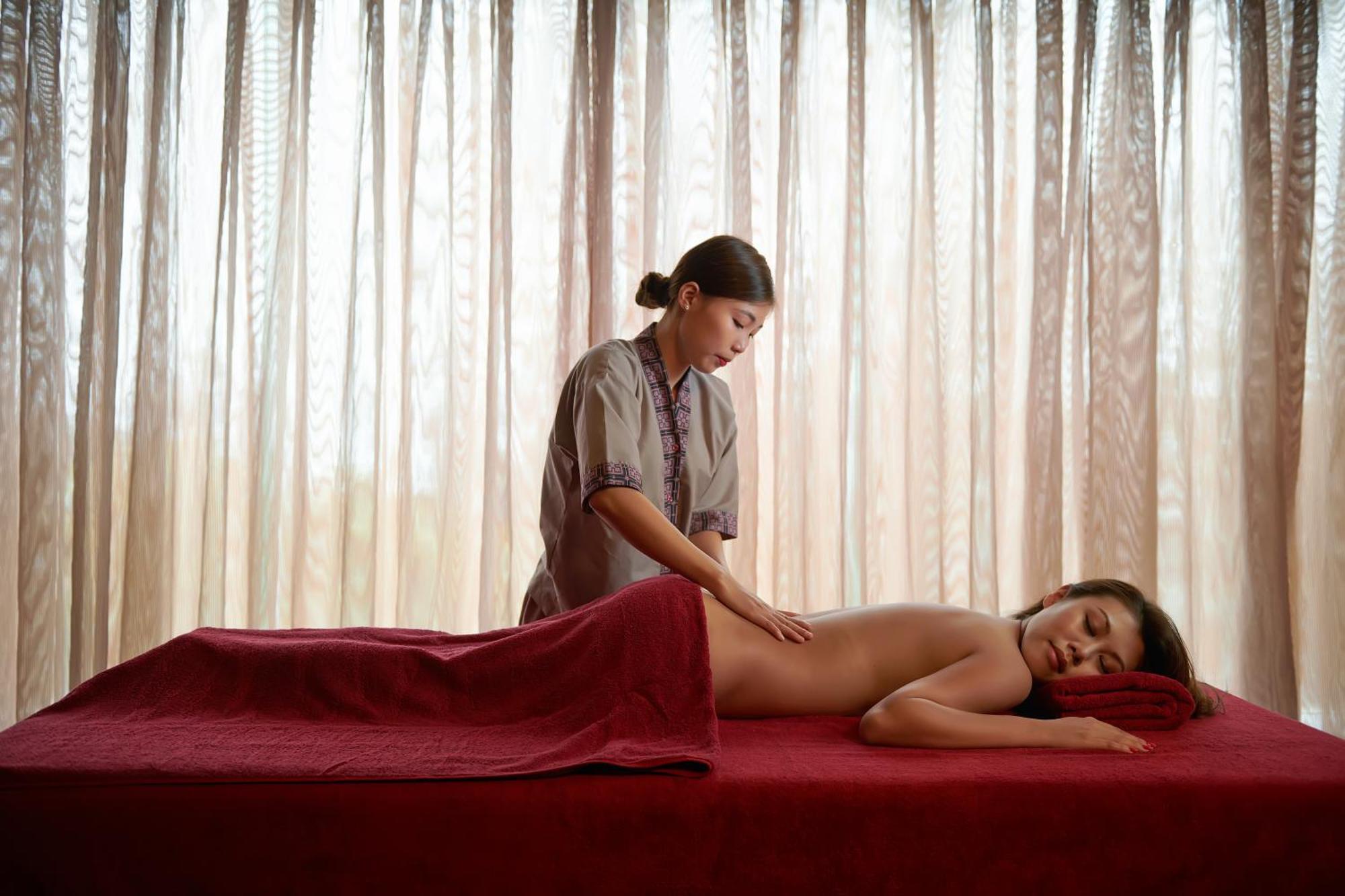Silk Path Grand Sapa Resort & Spa Dış mekan fotoğraf Thai massage